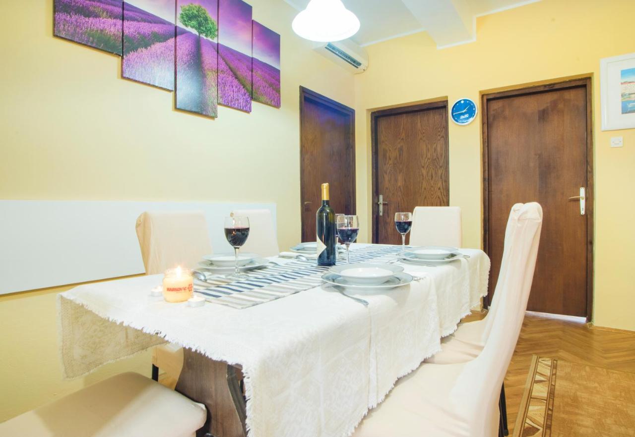 Apartments Karmelic Malinska Ngoại thất bức ảnh