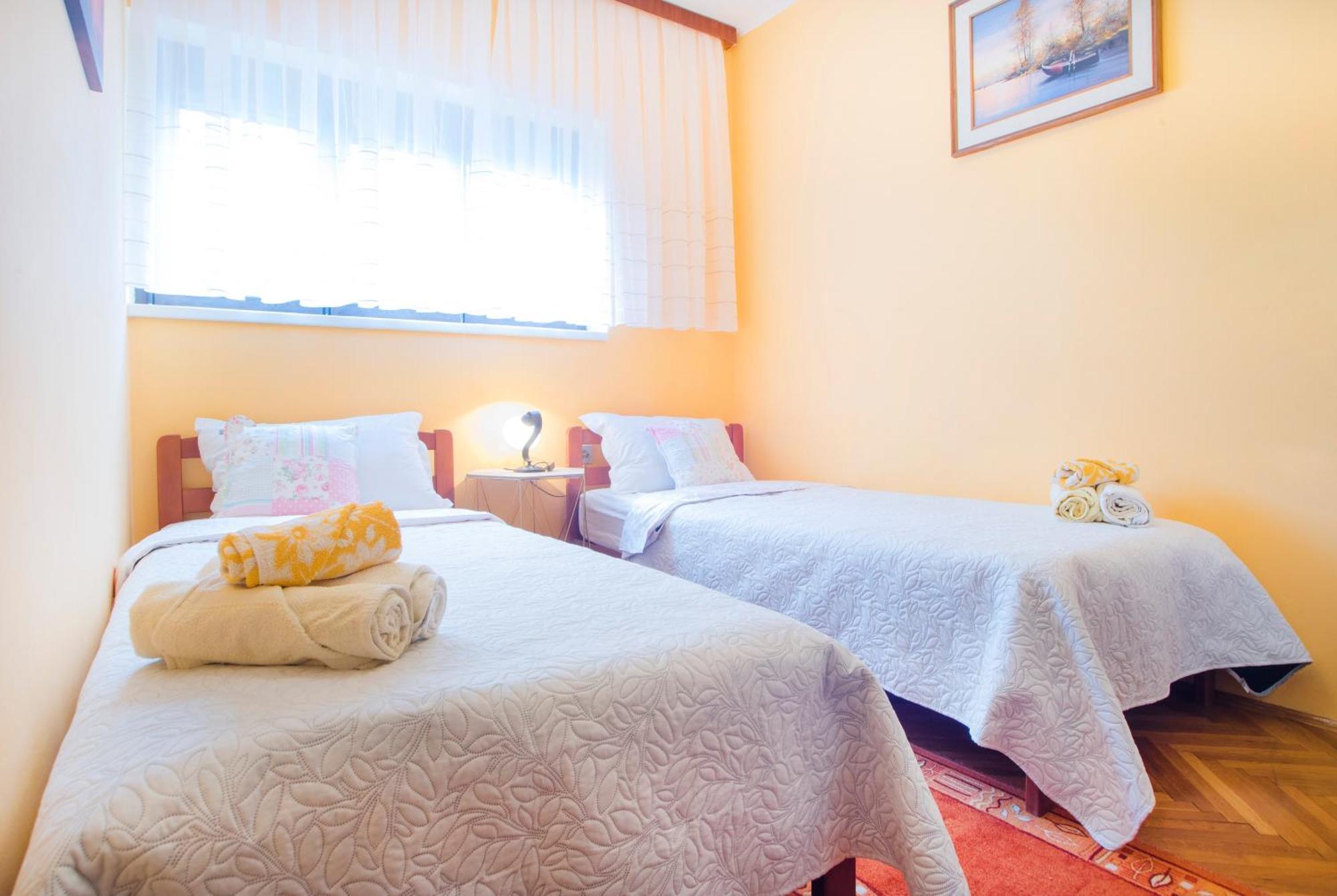 Apartments Karmelic Malinska Ngoại thất bức ảnh